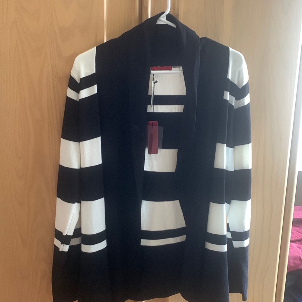 New womens sweater size Large